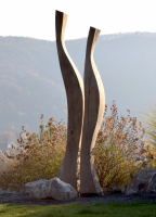 venkovní dřevěná socha do zahrady Ginger a Fred - dub 230 cm 
