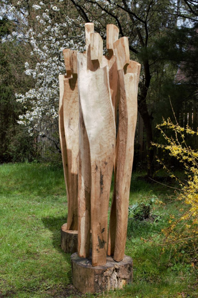 dřevěná socha do zahrady - Dav 