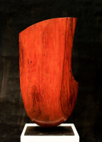 dřevěná socha - Červená stéla ořech 65 cm, 11800,-