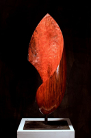 Dřevěná socha - Červené Poupě ořech, 55 cm, 16800,-