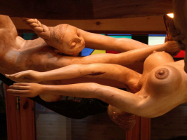 Dřevěné sochy podle návrhu ak. malíře Martina Velíška 
